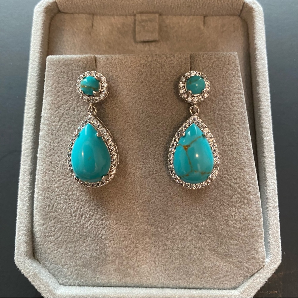 Turquoise Pear Stone teardrop with halo setting